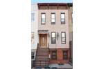 5 bed Townhouse for sale in New York