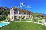 4 bed Flat for sale in Gardone Riviera