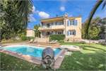 4 bed Villa for sale in Grasse