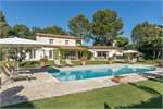 4 bed Villa for sale in Grasse