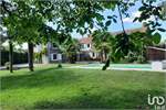4 bed Villa for sale in Hautes-pyrenees