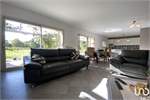 4 bed Villa for sale in Marne