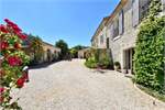 12 bed Villa for sale in Nimes