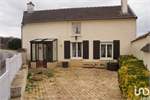 2 bed Villa for sale in Marne