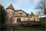 4 bed Villa for sale in Yvelines