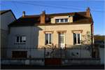 5 bed Villa for sale in Yonne