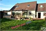 4 bed Villa for sale in Nogent-sur-oise