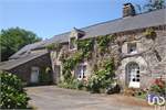 6 bed Villa for sale in Morbihan