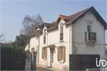 3 bed Villa for sale in Hautes-pyrenees