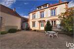 4 bed Villa for sale in Yonne