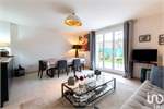 3 bed Villa for sale in Yvelines