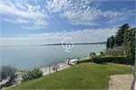 8 bed House for sale in Padenghe Sul Garda