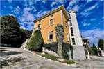6 bed House for sale in Desenzano Del Garda