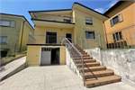 6 bed House for sale in Desenzano Del Garda
